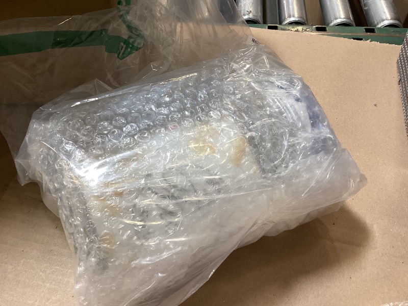 Photo 1 of Bormioli Rocco Fido Square Jaw with Blue Lid, 33-3/4-Ounce, 33.75 Ounce, Clear