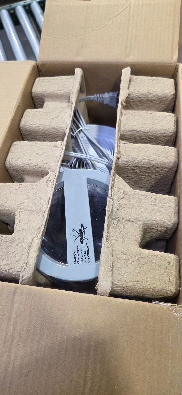 Photo 1 of Vornado EV100 Evaporative Whole Room Humidifier with SimpleTank, Easy-Fill, 1 Gallon Capacity, 2 Speeds, Electronic Humidistat, Antimicrobial Treated Wick, Perfect for Home, Bedroom, and Living Room