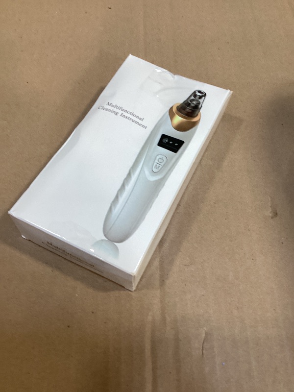 Photo 1 of 2026 Pore Vacuum, USB Rechargeable Blackhead Remover Vacuum,3 Levels Adjustable Pore Vacuum Blackhead Remover, with 5 Suction Power,6 Probes,Face Vacuum Pore Cleanser for Women & Men-White