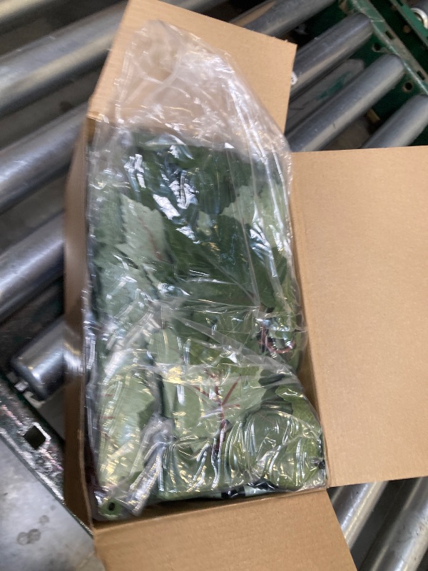 Photo 1 of Glitinsel Artificial Grape Leaf Garland Vine Plant for Decoration Fake Greenery Garlands Hanging Leaves with Grapes for Wine Italian Themed Party Decor Wedding Photo Stage Favors (13 ft,Dark Green)