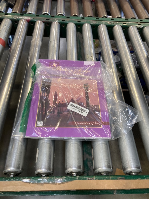 Photo 1 of 26 Italian Songs and Arias: An Authoritive Edition Based on Authentic Sources [Medium / High]