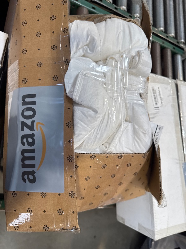 Photo 1 of Beckham Hotel Collection Bed Pillows Standard/Queen Size Set of 2 - Original Soft Down Alternative Pillow for Sleeping - Soft Support for Back, Stomach or Side Sleepers