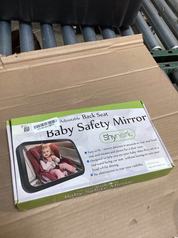 Photo 1 of Car Baby Safety Mirror