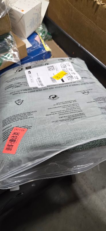 Photo 1 of Bosap Bath Mat,Ultra Thin Bathroom Runner Rugs,Large Bath Mats for Bathroom,Quick Dry,Non-Slip,Machine Washable,Low Pile,Bath Rug,Shower Outside,Sink,Home Decor Accessories.Green,3'x4'(36x48inch)