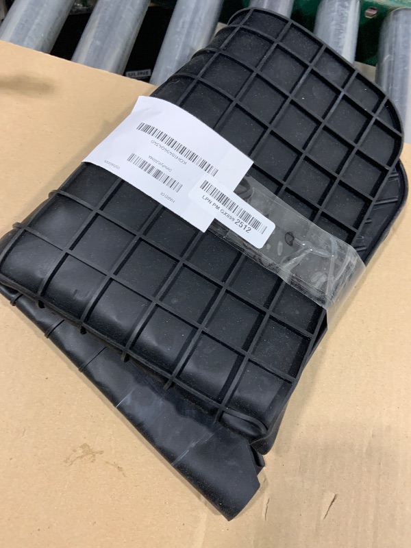 Photo 1 of LKYLIVE Silicone Drying Mat, 23"X17" With Built-in Drain Lip,Heat-Resistant,Eco-friendly,Hygienic Drying Pad,Leak-Proof and Non-Slip,Silicone Dish Drying Mat for Kitchen Counter or Sink?Black 23X17?