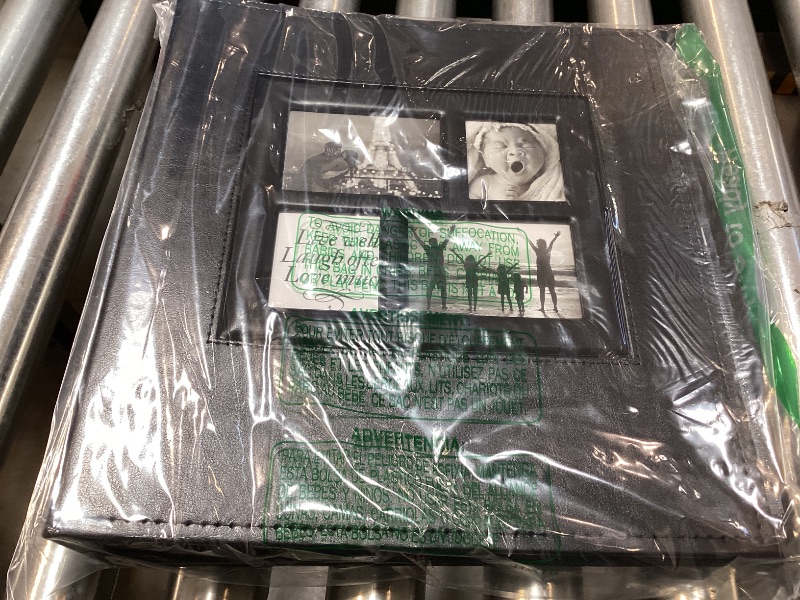 Photo 1 of Ywlake Photo Album 4x6 500 Pockets Photo, Extra Large Capacity Family Wedding Picture Albums Holds 500 Horizontal and Vertical Photos Black