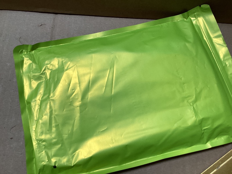 Photo 1 of 300pcs Cake Pops Set, 100pcs 6 Inch Lollipop Sticks, 100pcs Cake Pops Bags, 100Pcs Pink Metal Twist Ties for DIY Lollipops, CakePops, Candy, Chocolate Making Tools