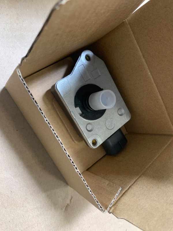 Photo 1 of Pleoos Mass Air Flow Sensor MAF Sensor 22250-75010 2225075010 MAF0053 Compatible with 4Runner 2.7L 1996; T100 2.7L 1994-1997; Tacoma 2.4L 1994-1997; Tacoma 2.7L 1995-1996