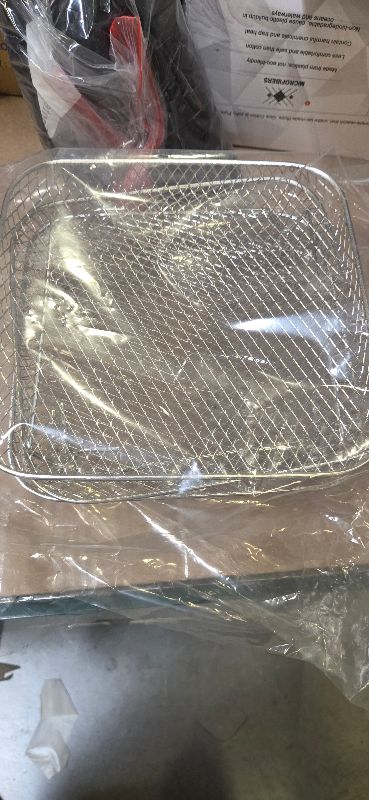 Photo 1 of Small fruit basket