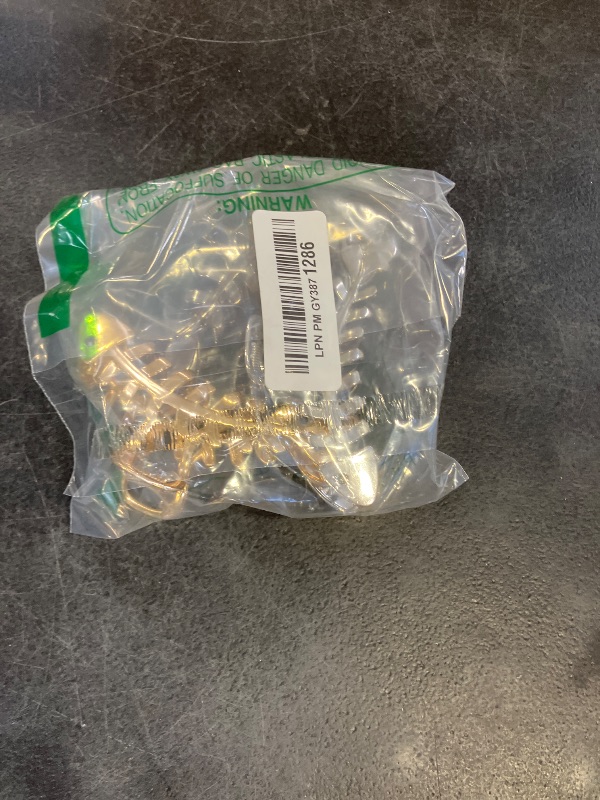 Photo 1 of 3 PACK Large Metal Hair Claw Clips Fish Bone Shape Hairpin Tail Hair Clamps Nonslip Hair Accessories for Thick and Thin Hair Styling