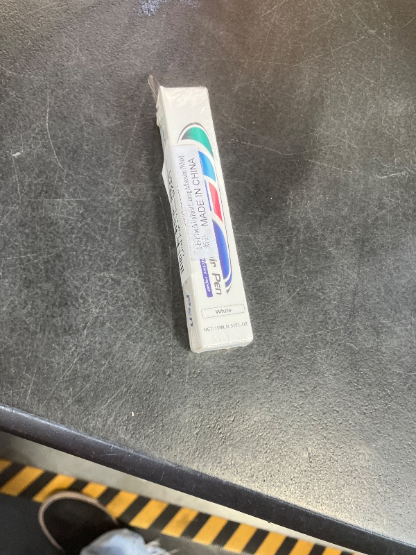 Photo 1 of 2-In-1 Touch Up Paint for Cars,Car Paint Touch Up Pen for Deep Scratches,Car Scratch Repair Pen Auto Scratch Remover for Quick and Easy Fix,Quick Drying-Long Lasting Adhension (White)