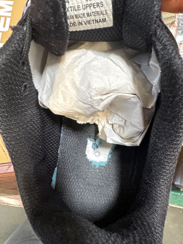 Photo 1 of Saucony Endorphin KDZ Black/Gold 4.5 