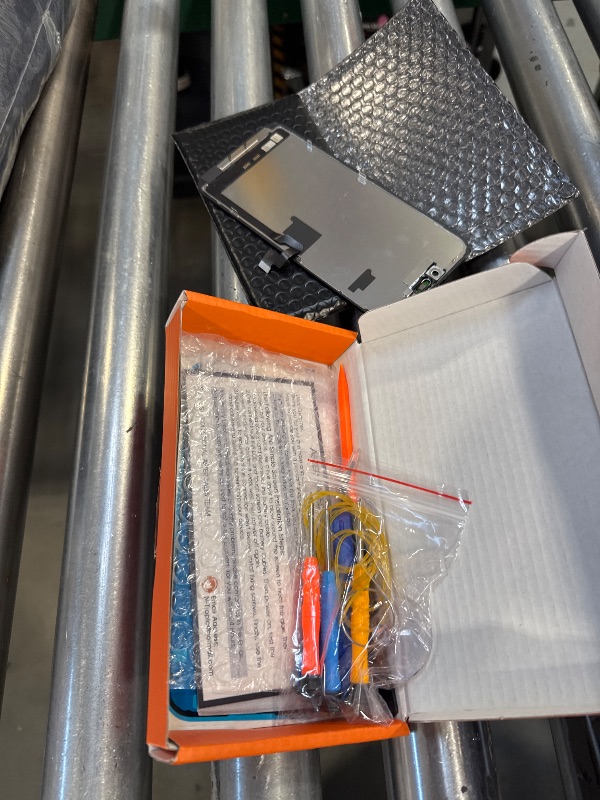 Photo 1 of Incell Screen for iPhone 16 Pro Max Screen Replacement for iPhone 16 Pro Max LCD Screen A3296,A3084,A3295,A3297 3D Touch Display Digitizer Assembly Repair Parts(Black No Frame,Original Size