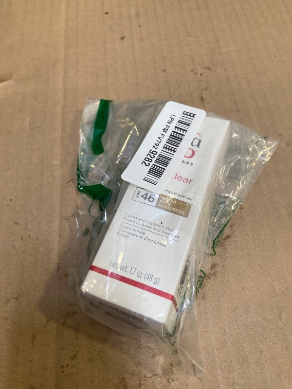 Photo 1 of EltaMD UV Clear Face Sunscreen SPF 46, Oil-Free Sunscreen with Zinc Oxide, Dermatologist Recommended