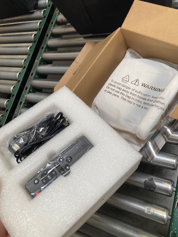 Photo 1 of [Auto Focus/4K Support]A8 Projector with 5G WiFi and Bluetooth , 600 ANSI Native 1080P Outdoor Movie Projector, Auto 6D Keystone , Home Theater Projector compatible with Phone/TV Stick/PC