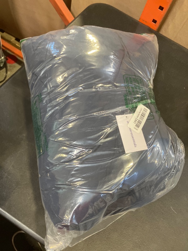 Photo 1 of Amazon Essentials Women's Cropped Full-Zip Puffer Jacket, Winter Warm, Stand Collar, Navy, X-Large