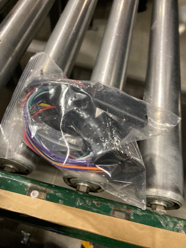 Photo 1 of TOTMOX Audio Aux Adapter with Microphone, Audio AUX Adapter Compatible with BMW Z4 E85 2003-2008, Compatible with BMW Z4 E86 2003-2008, Compatible with Mini Cooper R50 2003-2006