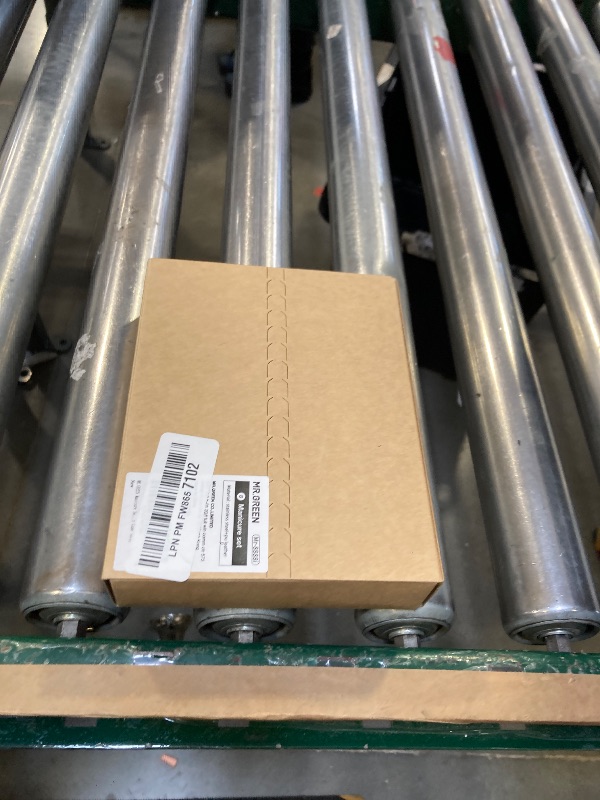 Photo 1 of MR.GREEN Manicure Sets Pedicure Kits Stainless Steel Nail Clipper Personal Care Tools with PU Leather Case (Green)