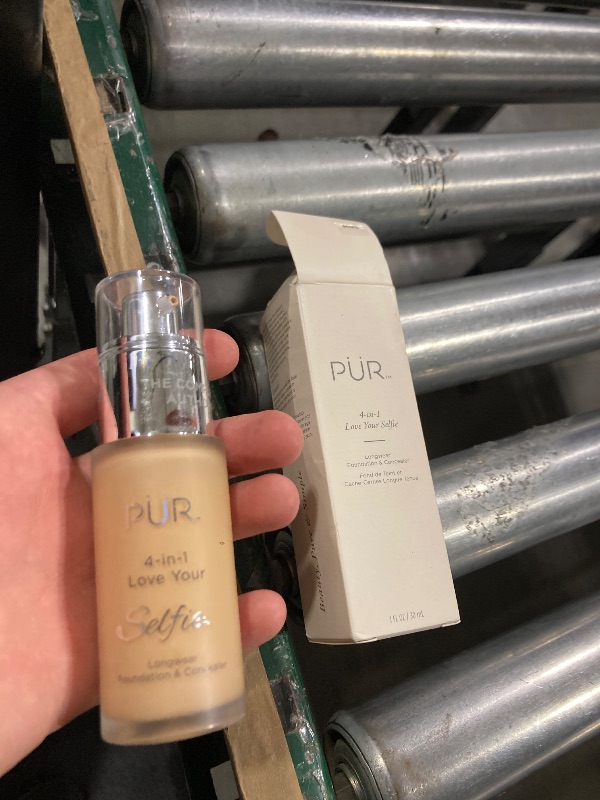 Photo 1 of PÜR MINERALS 4-in-1 Love Your Selfie Longwear Foundation & Concealer, Full Coverage Liquid Foundation, Hydrating Formula, Cruelty Free
