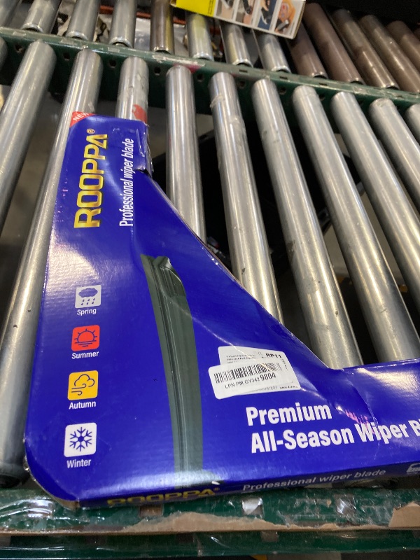 Photo 1 of 3 wipers Replacement for 2009-2016 Ford Expedition/2009-2016 Lincoln Navigator, Windshield Wiper Blades Original Equipment Replacement - 22"/22"/16" (Set of 3) U/J HOOK