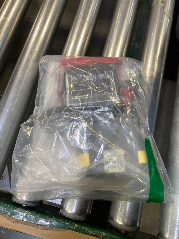 Photo 1 of 15 Amp 12V/24V Auto CMP12 PWM Negative Ground Solar Charge Controller Compact Design for AGM, Gel, Flooded and Lithium Battery