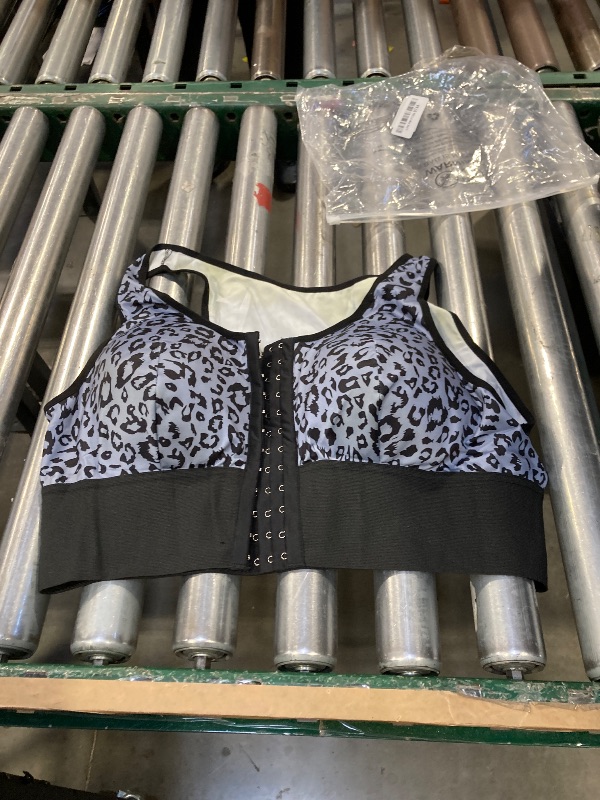 Photo 1 of Womens Bra size 2xl 