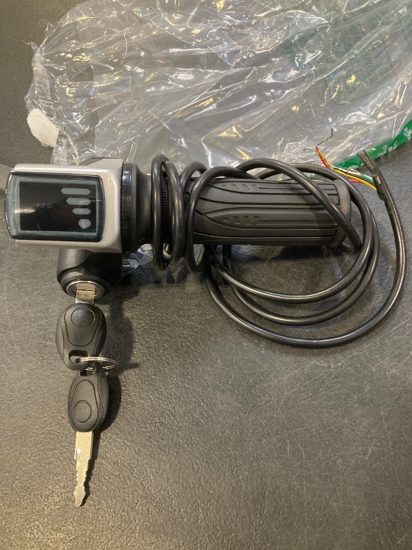 Photo 1 of CuraceQ 48V Half Twist Throttle with LED Display Grip Lock Key Set, Electric Scooter Throttle Replacement, Fits for Ebike Motorcycle Scooter