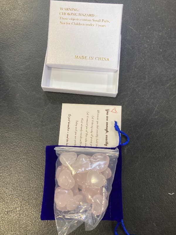 Photo 1 of 20 PCS Rose Quartz Heart Crystals Natural Crystal Polished Healing Cute Mini Pocket Stones Palm Thumb Love Gemstones Set Bulk Wholesale Reiki Energy Balancing Meditation Pink Heart Gifts for Mother Anniversary Valentine's Day Gifts for Women