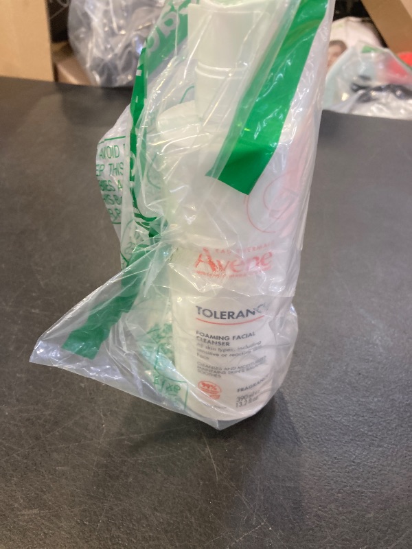 Photo 1 of Avène Tolerance Daily Foaming Facial Cleanser, For All Skin Types Including Sensitive, Reactive Skin, Glycerin & Niacinamide Daily Use Face Wash, Fragrance-Free, Dermatologist Tested, Non-Comedogenic