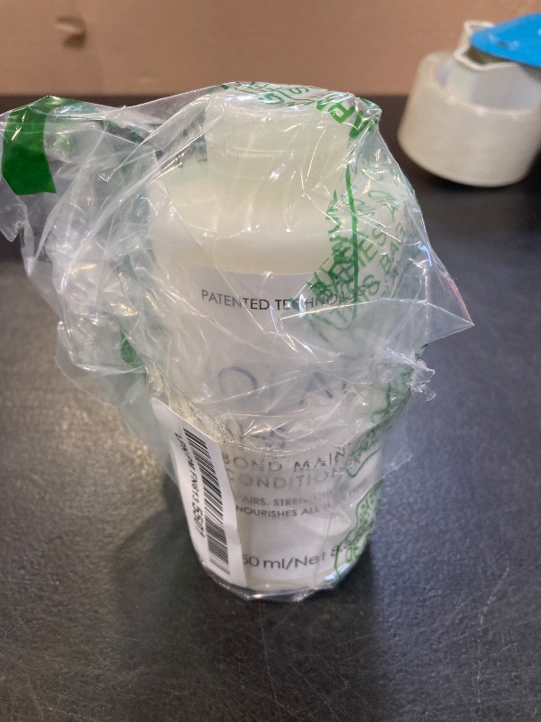 Photo 1 of Olaplex Nº. 5 Bond Maintenance Conditioner: Reduces Breakage & Strengthens Hair | Hydrates, Smooths & Detangles | For Coily, Curly, Straight, and Wavy, 250 mL / 8.5 Fl Oz