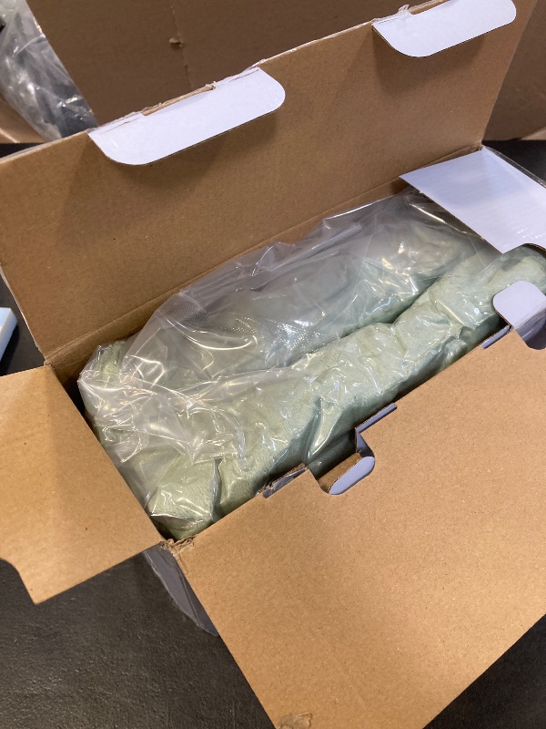 Photo 1 of Reaks Heated Blanket Throw, 50×60 Inches, Fast Heating Blanket 10 Heat & 9 Timer Settings, Electric Blanket Soft Flannel Sherpa, Automatic Power Off Function, ETL & FCC, Machine Washable, Green
