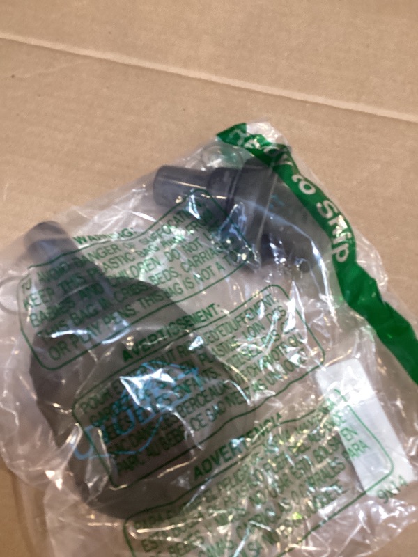 Photo 1 of UTOBEST 150ml Soft Flask, 2 Pack Flexible TPU Hydration Water Bottle, Collapsible with 28mm Caliber for Running, Hiking, Cycling, Climbing, and Marathon Blue