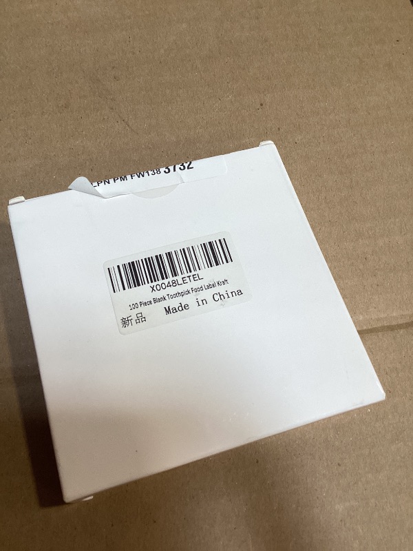 Photo 1 of [100 Pack] Blank Toothpick Flags, Cheese Markers for Charcuterie Board Food Label Cupcake Toppers Pick Cocktail Picks for Appetizers, Party Buffet, Cupcake, Food, Fruit, Party Decoration (Kraft)