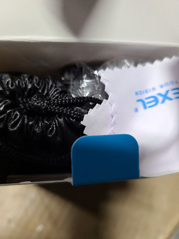 Photo 1 of 18X Telephoto Lens, Evil eye Hight Power Telephoto Phone Lens with Tripod, Mobile Cell Lens Attachment for Android & iPhone, Samsung and Most Smartphone