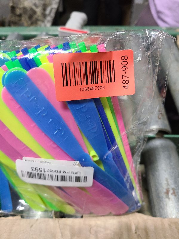 Photo 1 of 100 Pcs Flying Helicopter Toys Set, 50 Propeller+ 50 Rod,Hand Helicopter, Party Favors Outdoor Toy for Kids Ages 4-8, Gift Summer Outside Yard Activities Birthday Gifts 3 5 6 Year Old Girl Boys