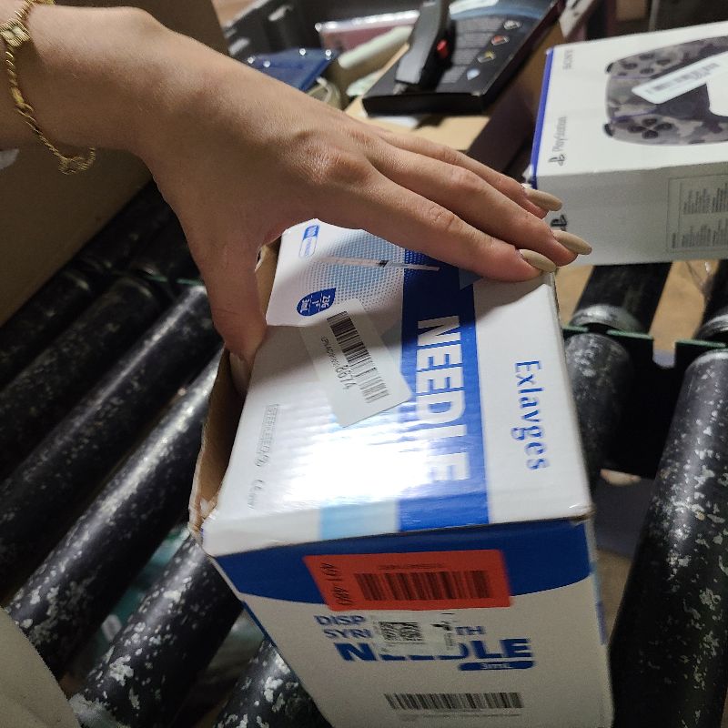 Photo 1 of 100 Pack Disposable 3ml/cc Lab Syringes with 23Ga 1 Inch Needle Luer Lock, Individually Sealed Packed