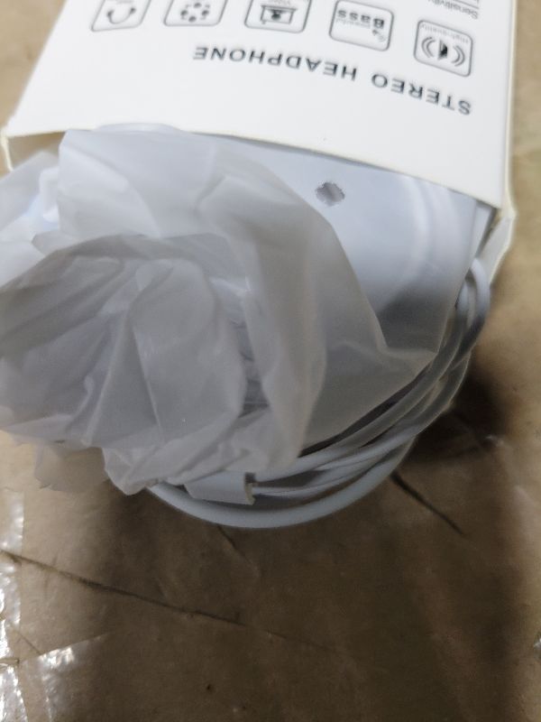 Photo 1 of 2 Pack-USB C Headphones for iPhone 17/16/15, Type C Earbuds Wired Earbuds with Microphone & Remote Control Noise Cancelling Earphones, Compatible with iPhone 17/16/15 Pro Max, iPad, Most USB C Jack