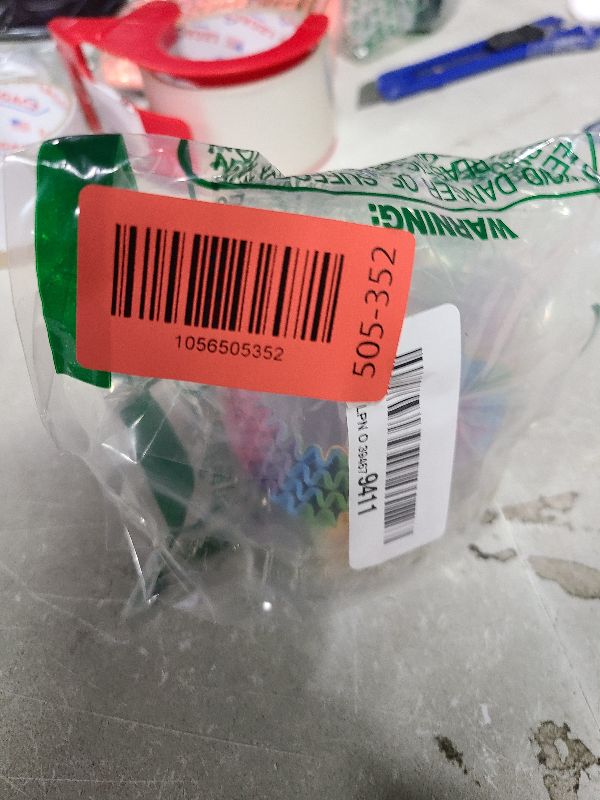 Photo 1 of 100PCS Rainbow Cupcake Liners, Standard Size Cupcake Baking Cups Paper Rainbow Muffin Cups Paper Liners for Baking Muffin and Cupcakes Decoration Wrappers Food Grade Greaseproof