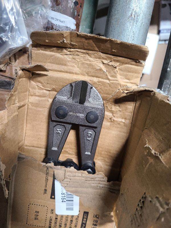 Photo 1 of 14 Inch Bolt Cutter, Heavy Duty Forged T8 Steel Blade Wire Cutters for Chains, Metal, Screws, Rivets & Fences, Ergonomic Rubber Grip Handle for Industrial Use & DIY Projects