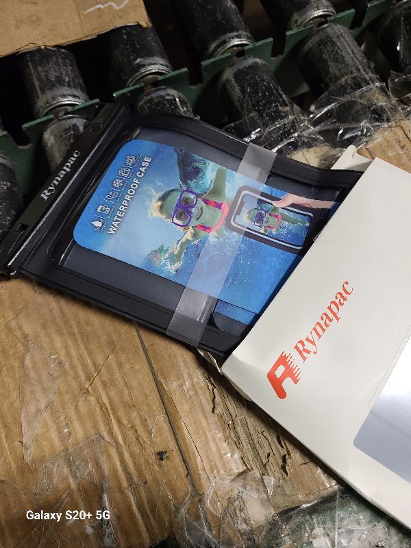 Photo 1 of [Up to 10"] Large Waterproof Phone Pouch Bag - 2 Pack Waterproof Phone Case for iPhone 17 16 15 14 Pro Max Galaxy S25 S24 Ultra, IPX8 Cellphone Water Protector Pouch Beach Essentials Travel Must Haves