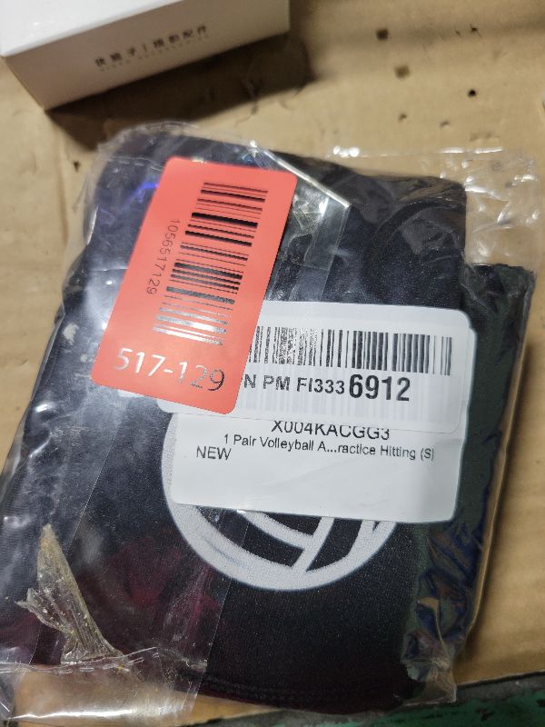 Photo 1 of 2 Pair Volleyball Arm Sleeves with Protection Pads,Unisex Padded Volleyball Wrist Guard for Teen Girls Practice Hitting (S)