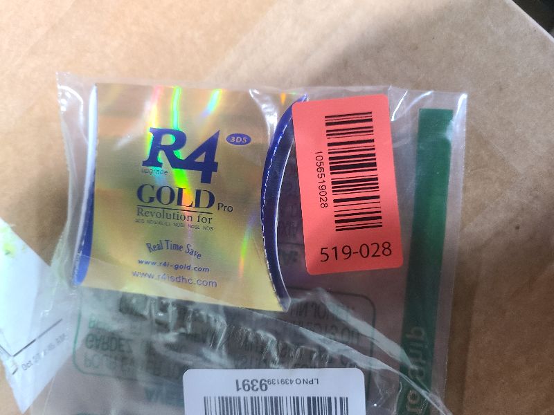 Photo 1 of 2025 R4 SDHC Gold Pro Card Dual Core Revolution Cartridge + USB Adapter & 16GB MicroSD TF Card KIT, for New 2DS/3DS/LL/XL NDSL NDSI, 208 in 1 Preloaded