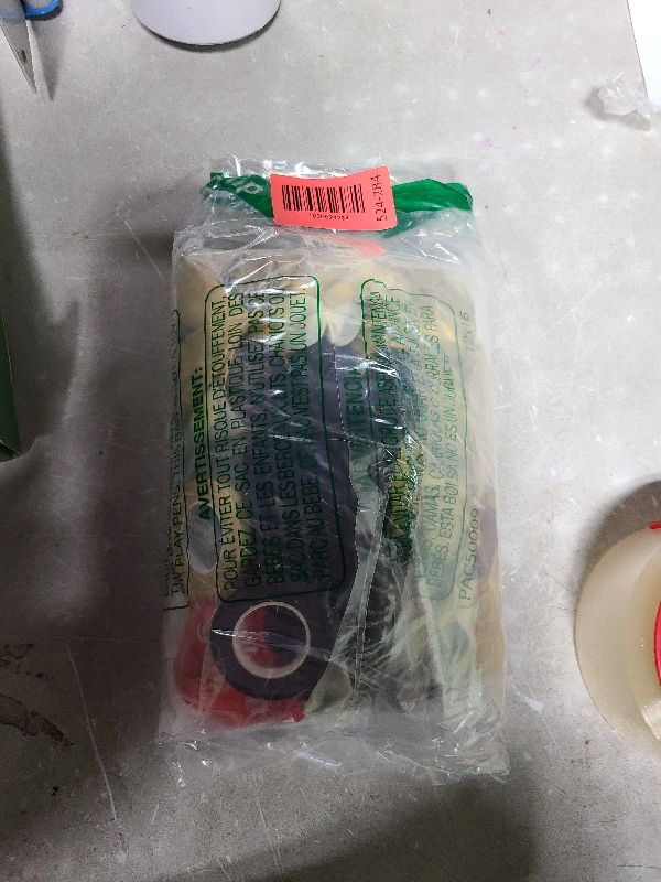 Photo 1 of 182pcs Black and Gold Balloons Garland Arch Kit, 5 10 12 18 inch Black White Metallic Gold Confetti Latex Balloons for 2024 Graduation Decorations New Year Birthday Party Decorations