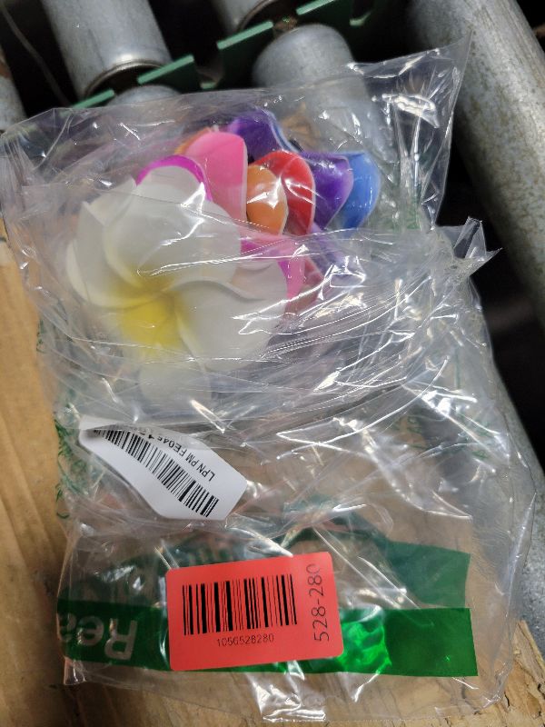 Photo 1 of 10Pcs Multicolor Hawaii Plumeria Flower Clips Hawaiian Flowers Hair Barrettes Beach Party Hair Clips Artificial Tropical Flower Hairpins for Wedding Hair Accessories (7cm)