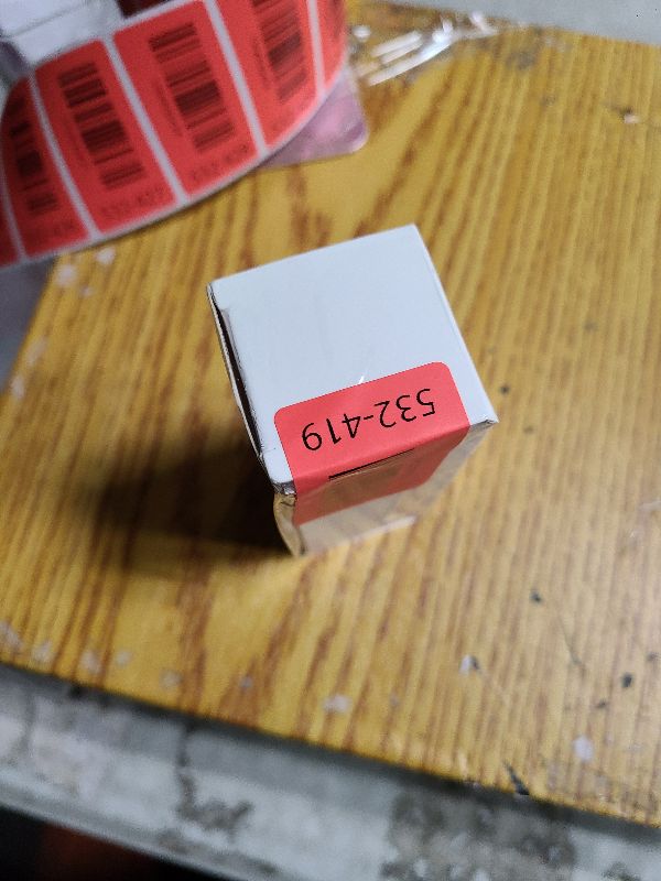 Photo 1 of (2 Packs) 3 Prong Light Socket to Plug Adapter, E26 E27 Light Socket Outlet Adapter Polarized Light Bulb Plug Adapter, Stability Performance & Professional Materials Light Bulb Adapter (White)