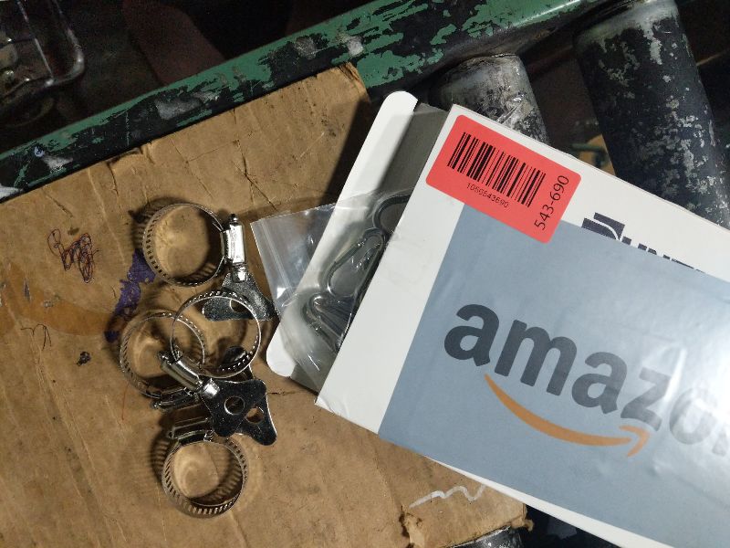 Photo 1 of 20 Piece Bulk Boat Flag Kit - Flag Clips, Rings, Clamp & Bracket - Stainless Steel - American Flag - 0.7 to 1.2 Inch Diameter - Bike, Truck, House, Garden