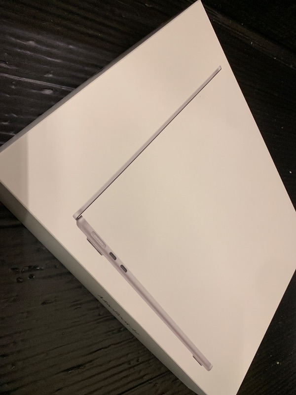 Photo 1 of Apple 2025 MacBook Air 13-inch Laptop with M4 chip: Built for Apple Intelligence, 13.6-inch Liquid Retina Display, 24GB Unified Memory, 512GB SSD Storage, 12MP Center Stage Camera, Touch ID; Silver