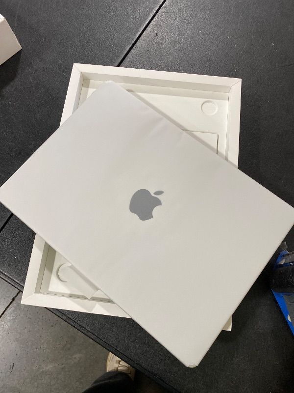Photo 1 of Apple 2025 MacBook Pro Laptop with M5 chip with 10?core CPU and 10?core GPU: Built for Apple Intelligence, 14.2-inch Liquid Retina XDR Display, 24GB Unified Memory, 1TB SSD Storage; Silver