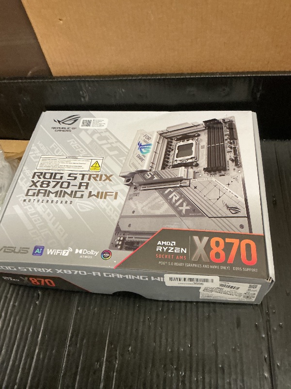 Photo 1 of ASUS ROG Strix X870-A Gaming WiFi AMD AM5 X870 ATX Motherboard 16+2+2 Power Stages, Dynamic OC Switcher, Core Flex, DDR5 AEMP, WiFi 7, 4X M.2, PCIe® 5.0, Q-Release Slim, USB4®, AI OCing & Networking