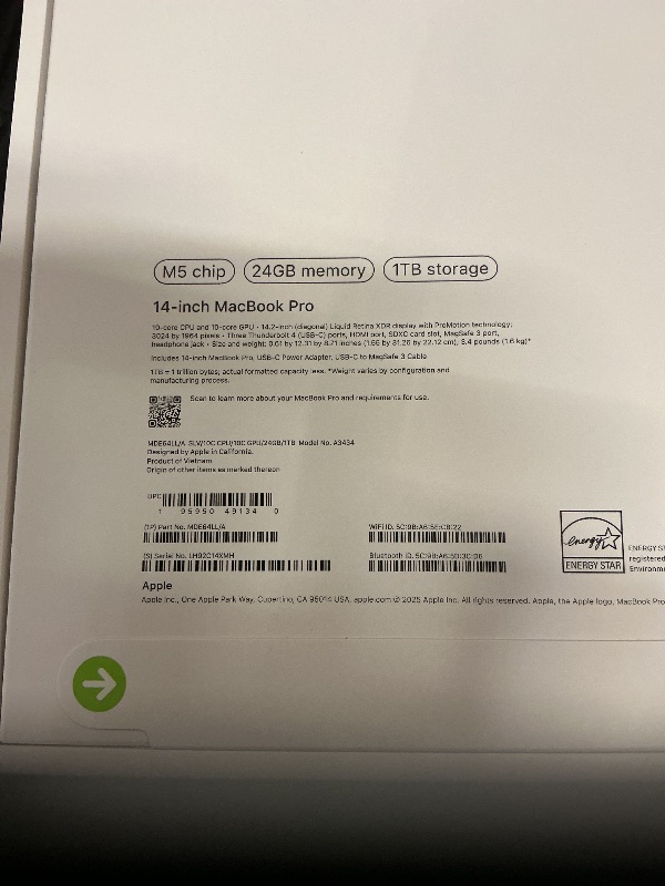 Photo 1 of Apple 2025 MacBook Pro Laptop with M5 chip with 10?core CPU and 10?core GPU: Built for Apple Intelligence, 14.2-inch Liquid Retina XDR Display, 24GB Unified Memory, 1TB SSD Storage; Silver